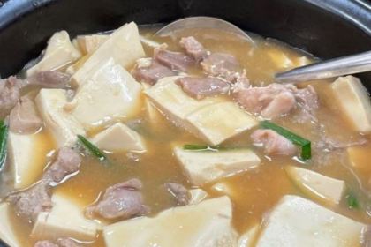 惠云峯食府·无花果浸鸡农家菜