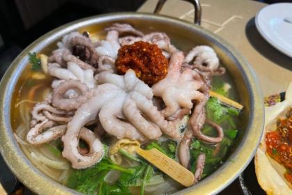 本达人海鲜烧烤(发展店)