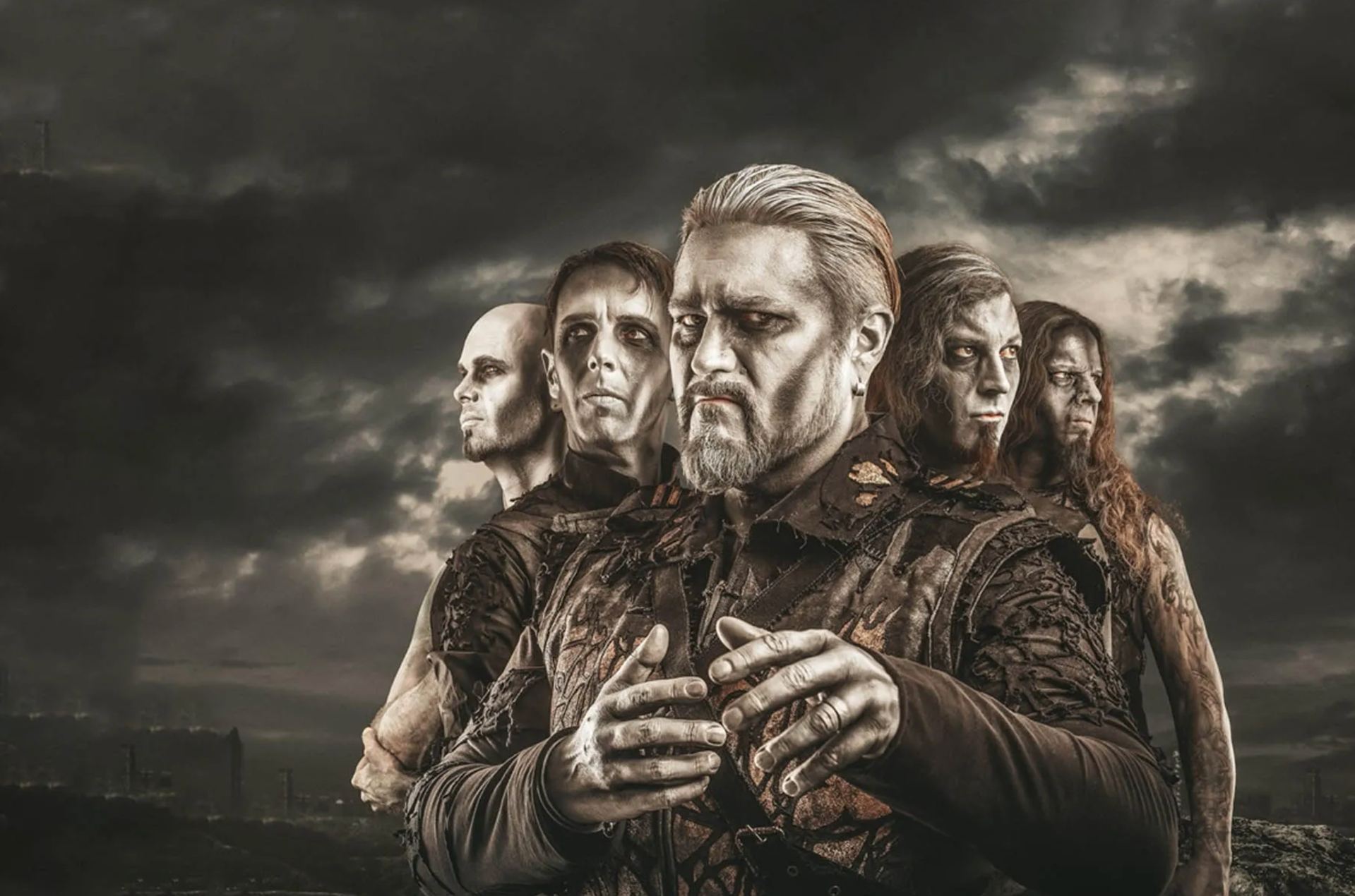 โคบูร์ก | Powerwolf ทัวร์ | Schlossplatz
