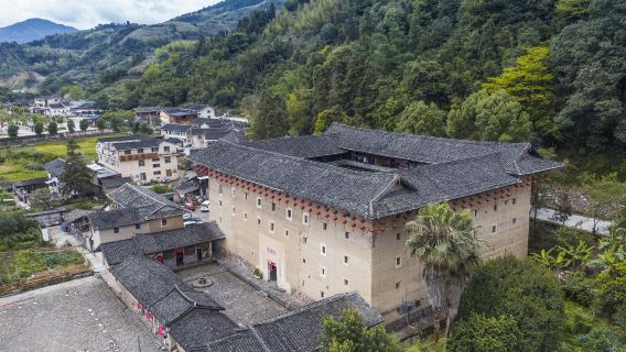 Excursión de un día a Nanjing Yunshuiyao, Tulou Hegui y Tulou Huaiyuan con guía en varios idiomas y traslado gratuito