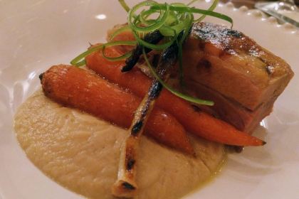 Reverie Social Table