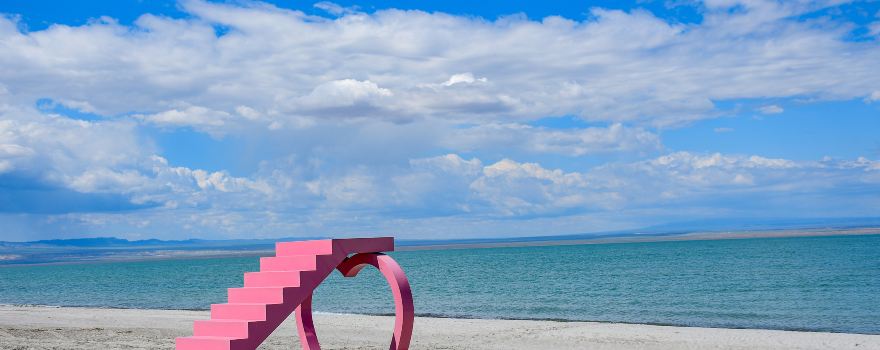 Ulungur Lake Golden Beach