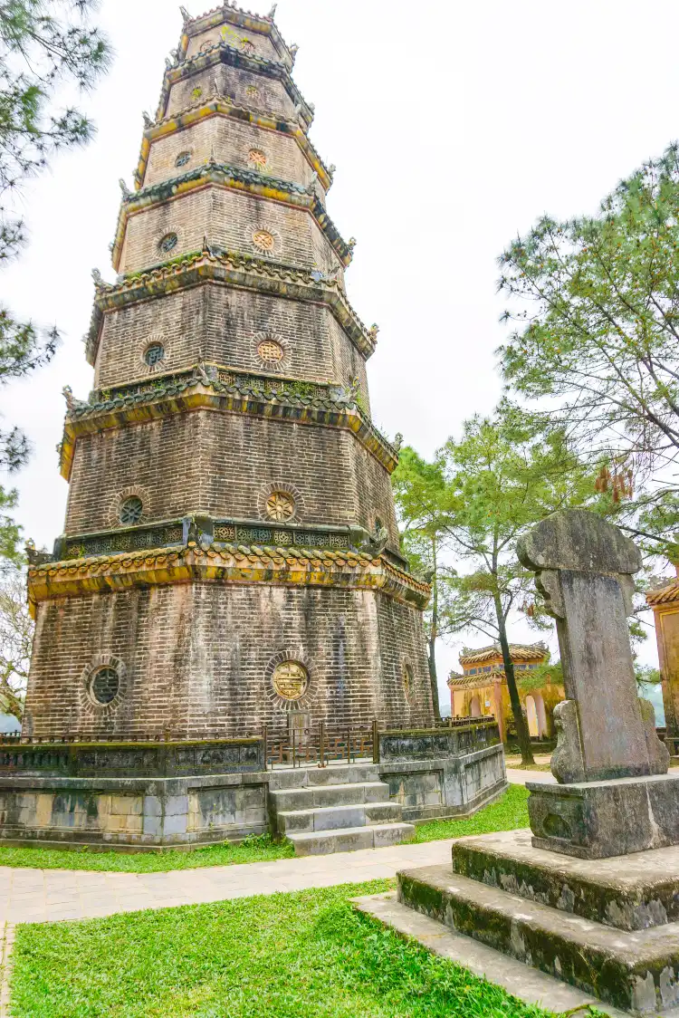 Hotel dekat Thien Mu Pagoda