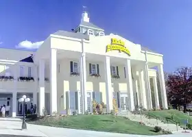 Dolly Parton's Stampede