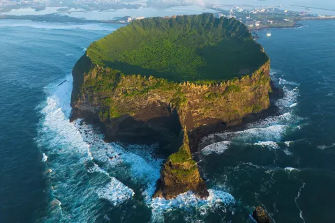 城山日出峰