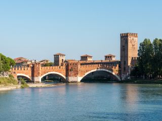 Voli Tripoli Verona diretti