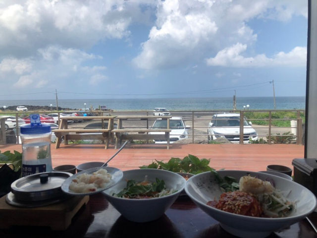 제주 오션뷰 회덮밥,국수 맛집 곰막