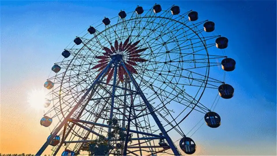 Hotels near Suizhou Happy World