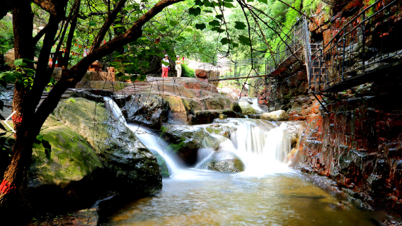 Baipu Gorge Scenic Area