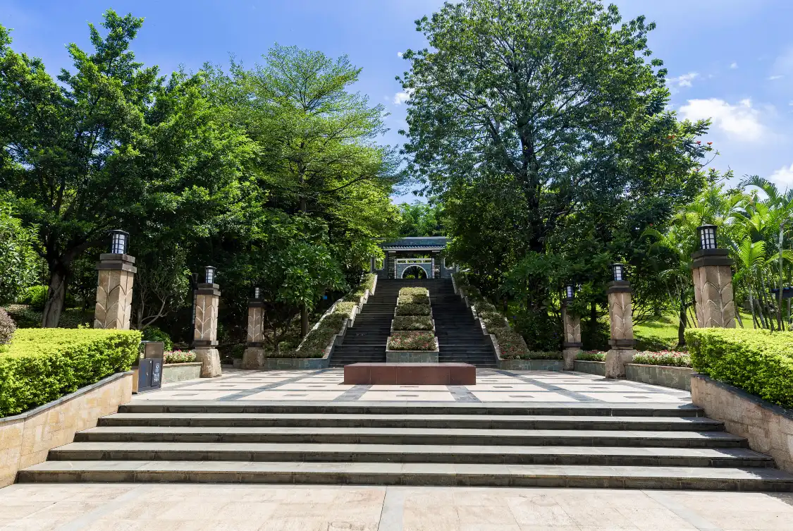 Hotels near Lansheng Park