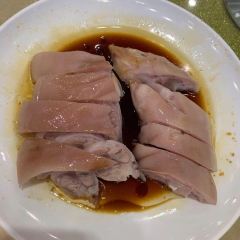 YAU KEE User Photo