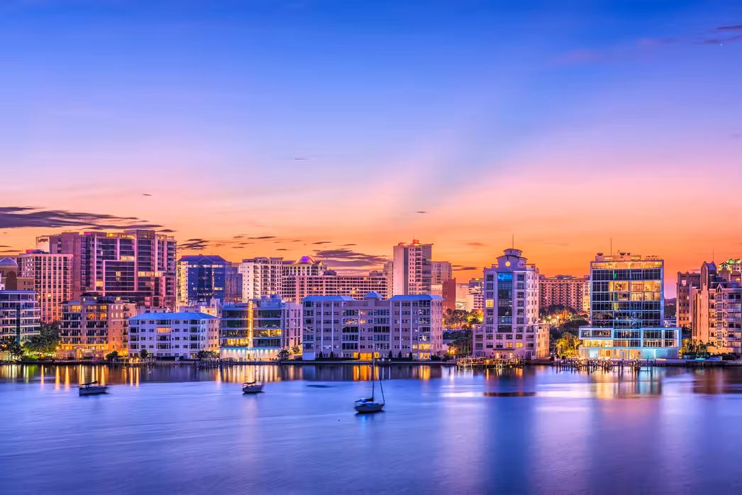Vuelos ${{cityDName}} Sarasota