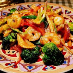 抚仙湖生态石锅鱼野生菌(告庄店) User Photo