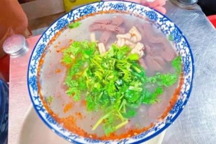 叶新小吃店(来凤小区总店)