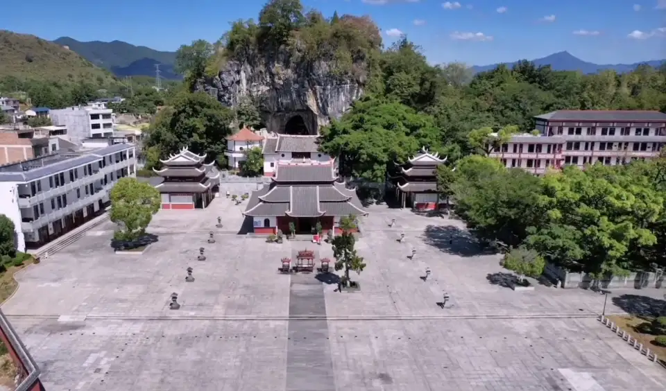 Lion rock