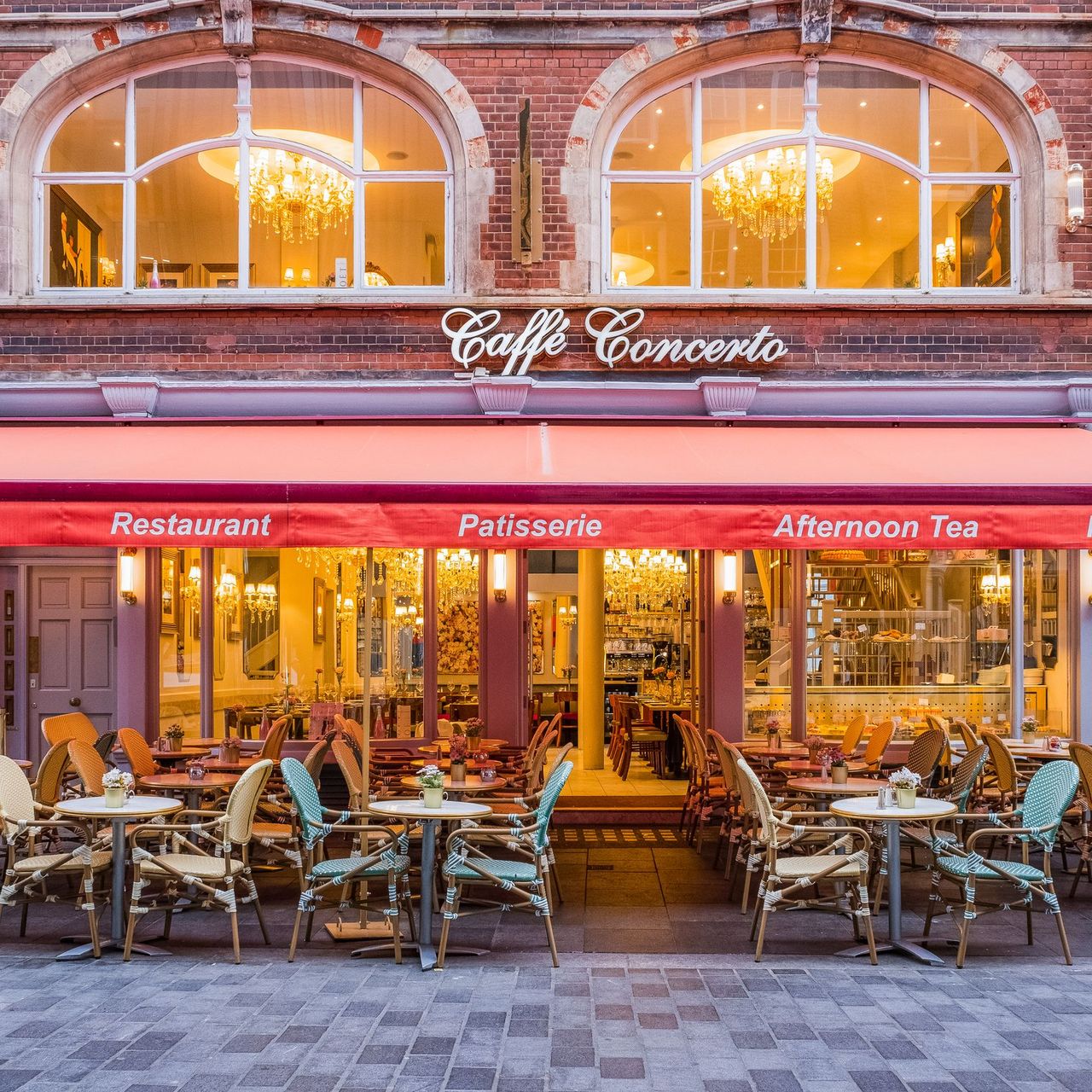 Hotels near Oxford St