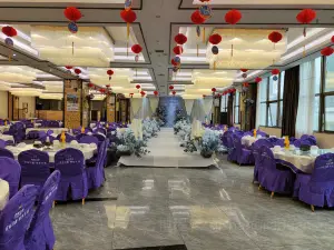 凯里苗玛大酒店(第二附属医院店)·苗玛餐饮楼