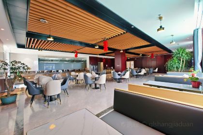 普兰平措康桑富氧酒店·餐厅