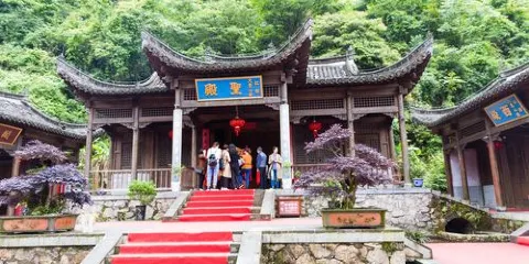 江西大覺山鎮西殿