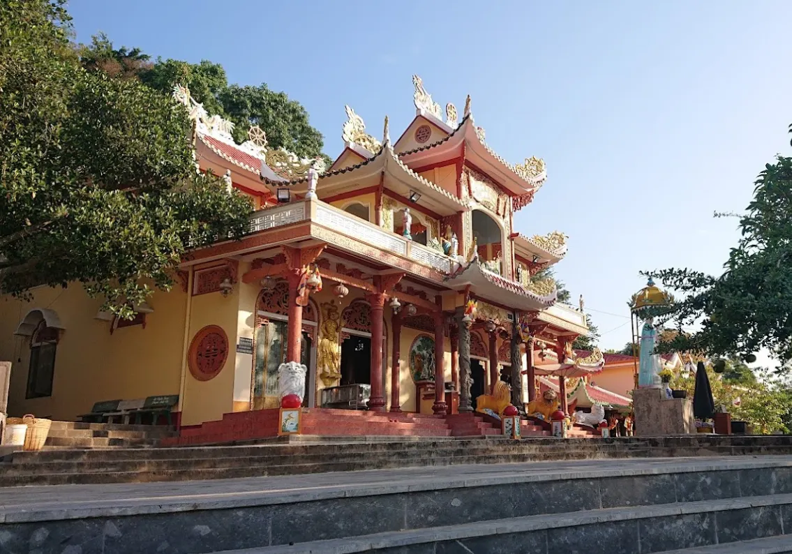 Tay Ninh Black Virgin Temple