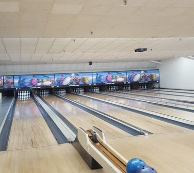 Riverfront Lanes