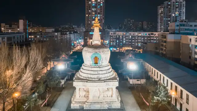 鄰近西塔的酒店