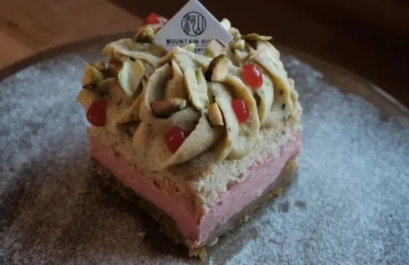 Mountain River Patisserie