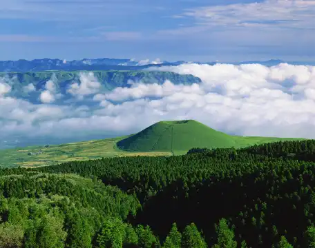 Hotels near Mount Aso