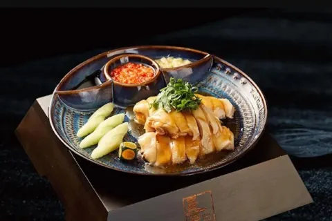 Tian Tian Hainanese Chicken Rice (Elements)