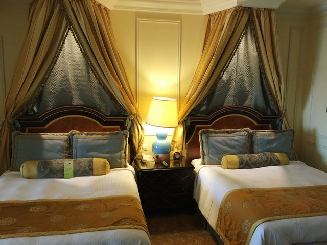 The Venetian Suite Room