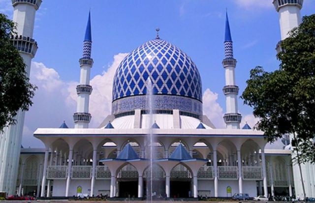Sultan Salahuddin Abdul Aziz Shah Mosque