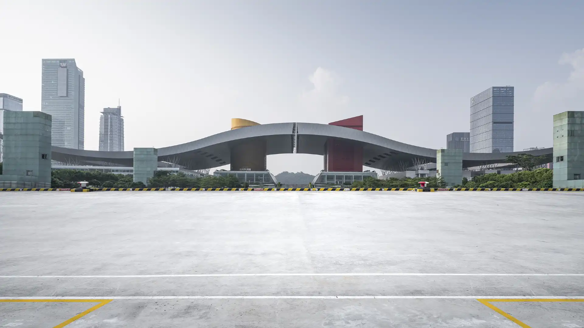 鄰近市民廣場-南廣場的酒店