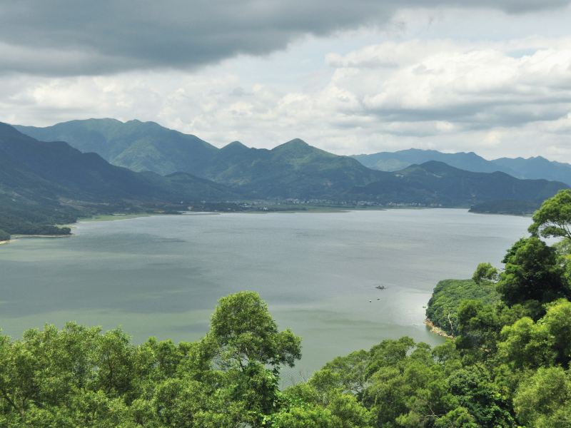 Shizhu Lake