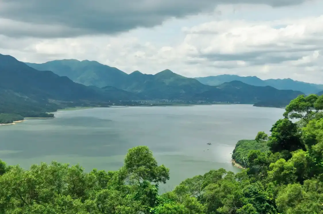 Hotels near Shizhu Lake