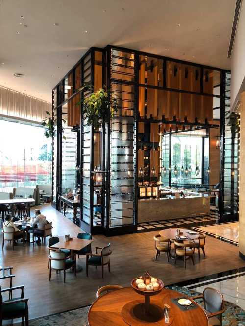 The Lounge (香港萬麗海景酒店)