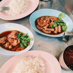 Kha Mu Charoensang Silom User Photo