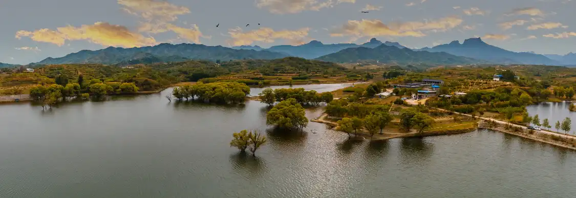 Hotels near Pingquan Lake in Xuting Village