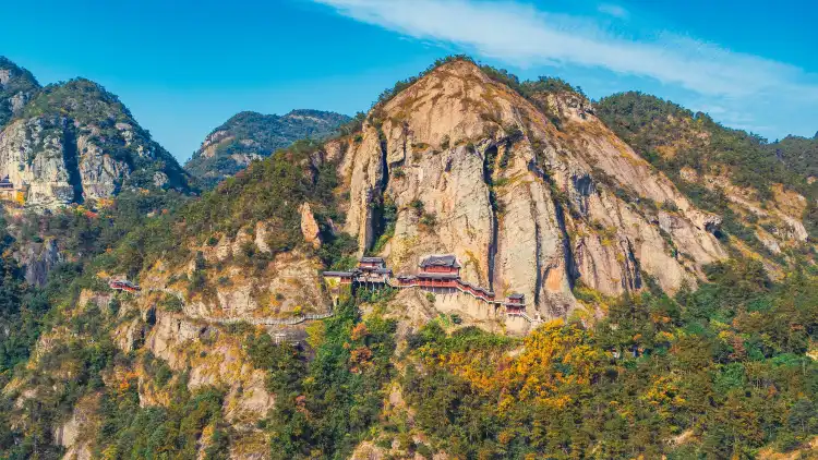 Hotels near Daci Cliffs Scenic Area