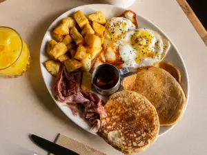 Hard Lines Cafe