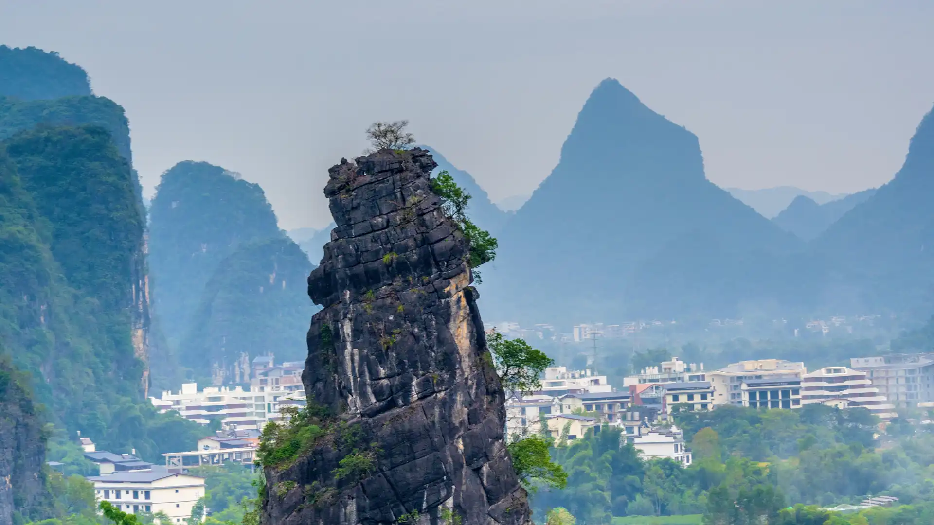 Hotels near Guanyin Mountain