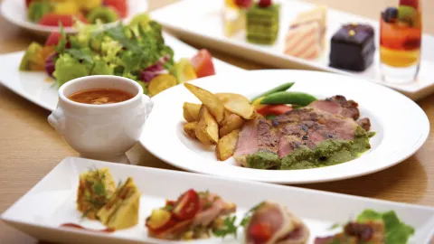 Aqua Belle All Day Dining in 恩納村