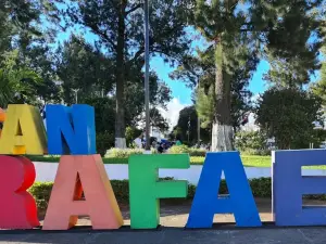 サン・ラファエル・デ・オレアムノ公園