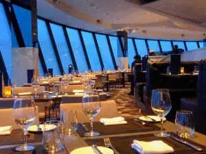 Top 6 Restaurants for Views & Experiences in Toronto