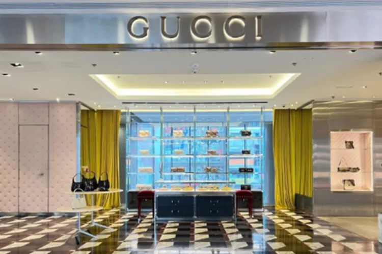 gucci time square