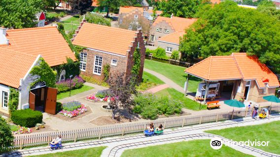 Nelis' Dutch Village