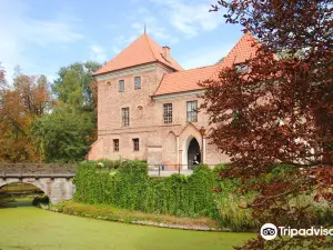 Oporów Castle