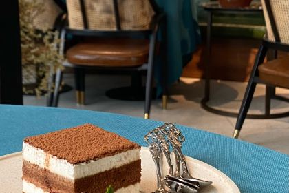 猛虎玫瑰·鲜花西餐厅(长嘉汇江景店)