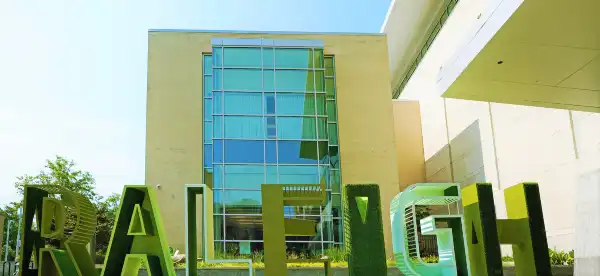 Hotel berhampiran Taman Tasik Johnson