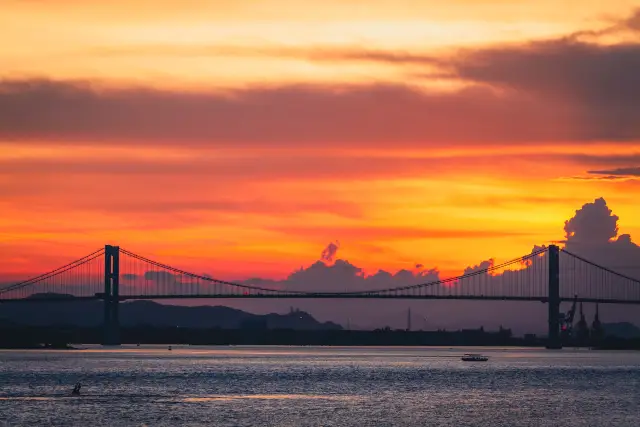 Sunset Sightseeing in Shantou