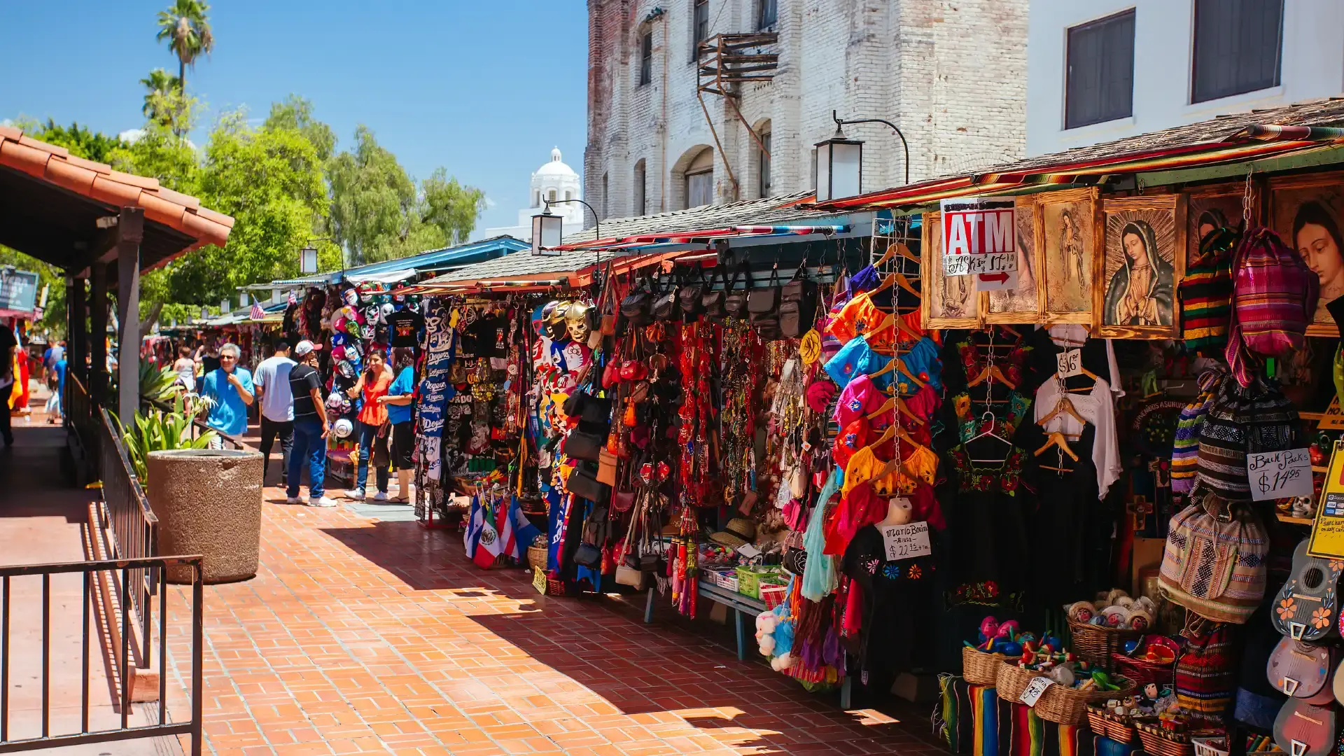 Hotels near Olvera St